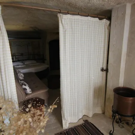 Happy Cave House Aparthotel